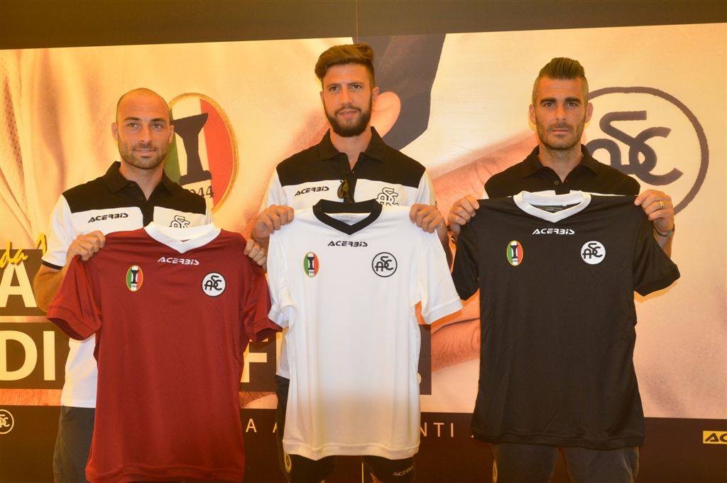 Spezia 2016-17 Home Kit