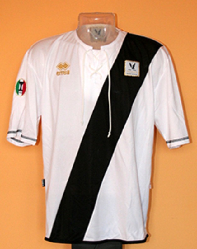 Spezia 2005-06 Centenary Kit