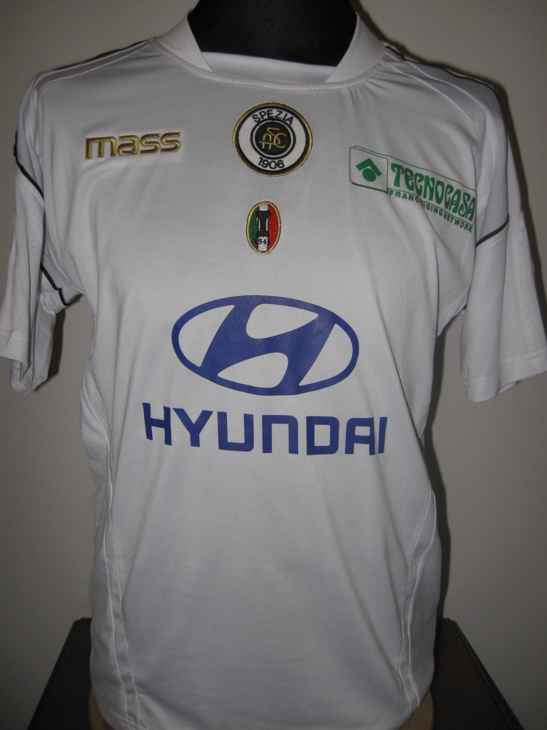 Spezia 2006-07 Home Kit