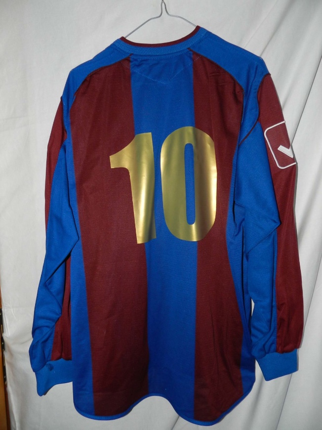 Salernitana 2011-12 Home Kit