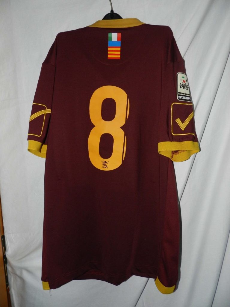 Salernitana 2014-15 Home Kit