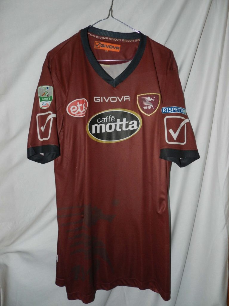Salernitana 2015-16 Home Kit