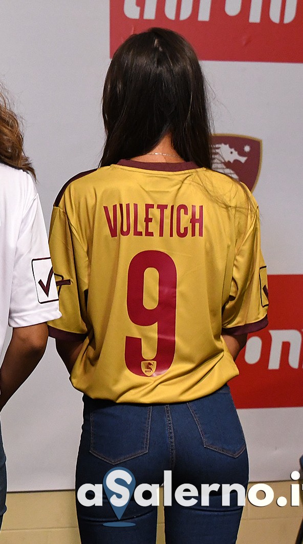 Salernitana 2018-19 Third Kit