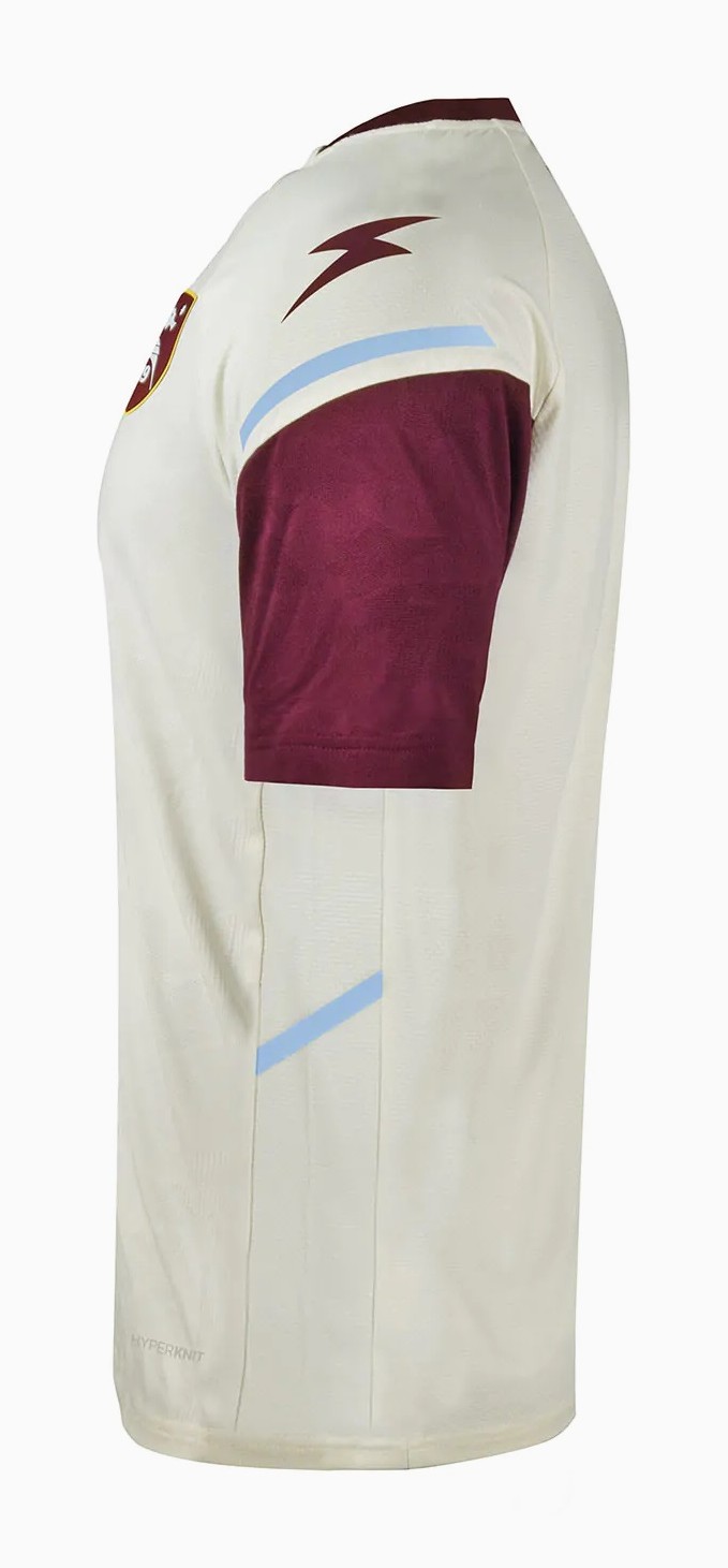 Salernitana 2021-22 Away Kit