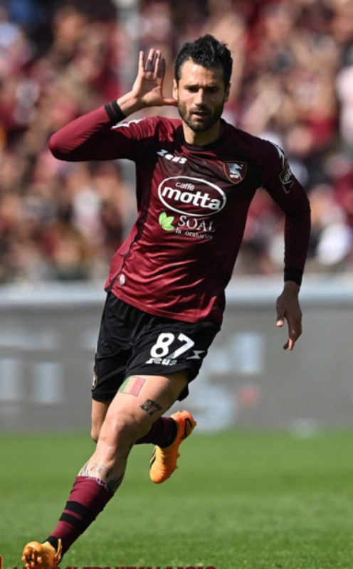Salernitana 2022-23 Home 3 Kit