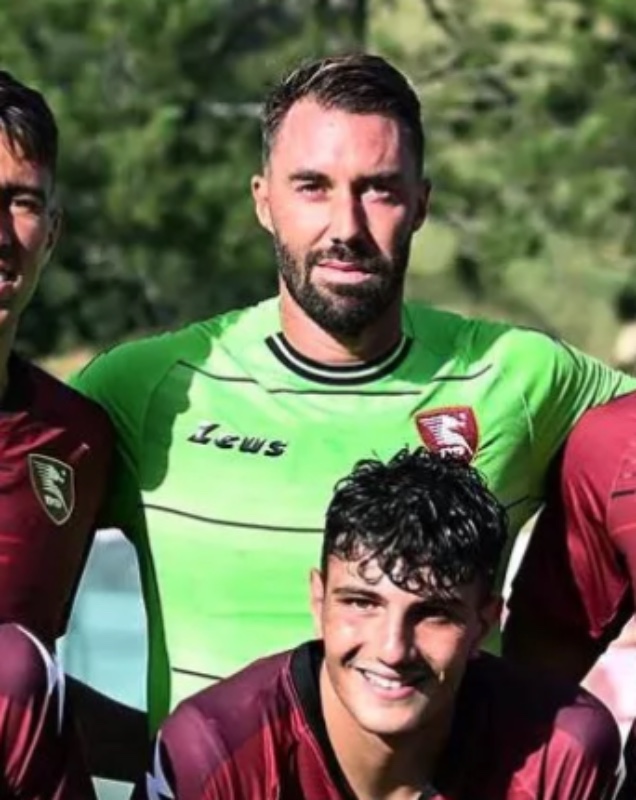 Salernitana 2023-24 Pre-Season GK Kit
