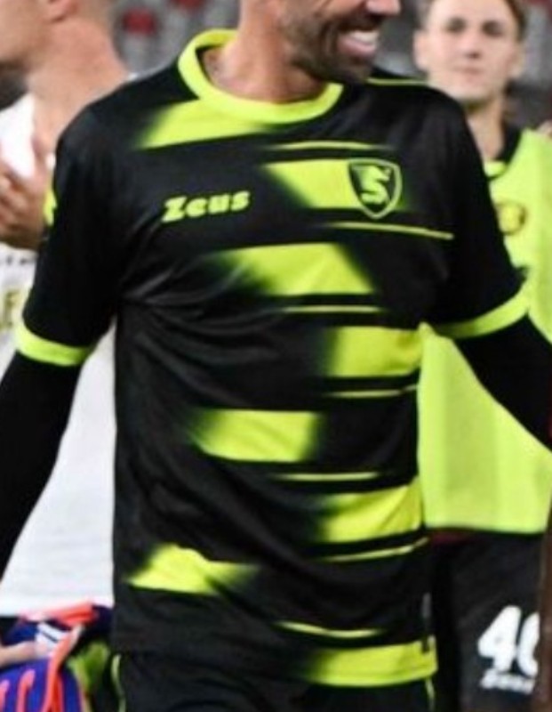 Salernitana 2024-25 Pre-Season GK Kit