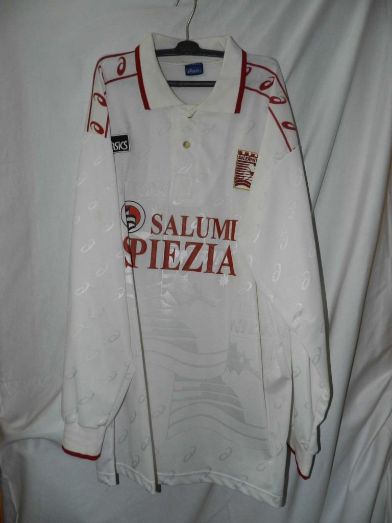 Salernitana 1995-96 Away Kit