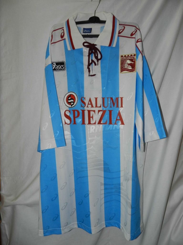 Salernitana 1995-96 Third Kit