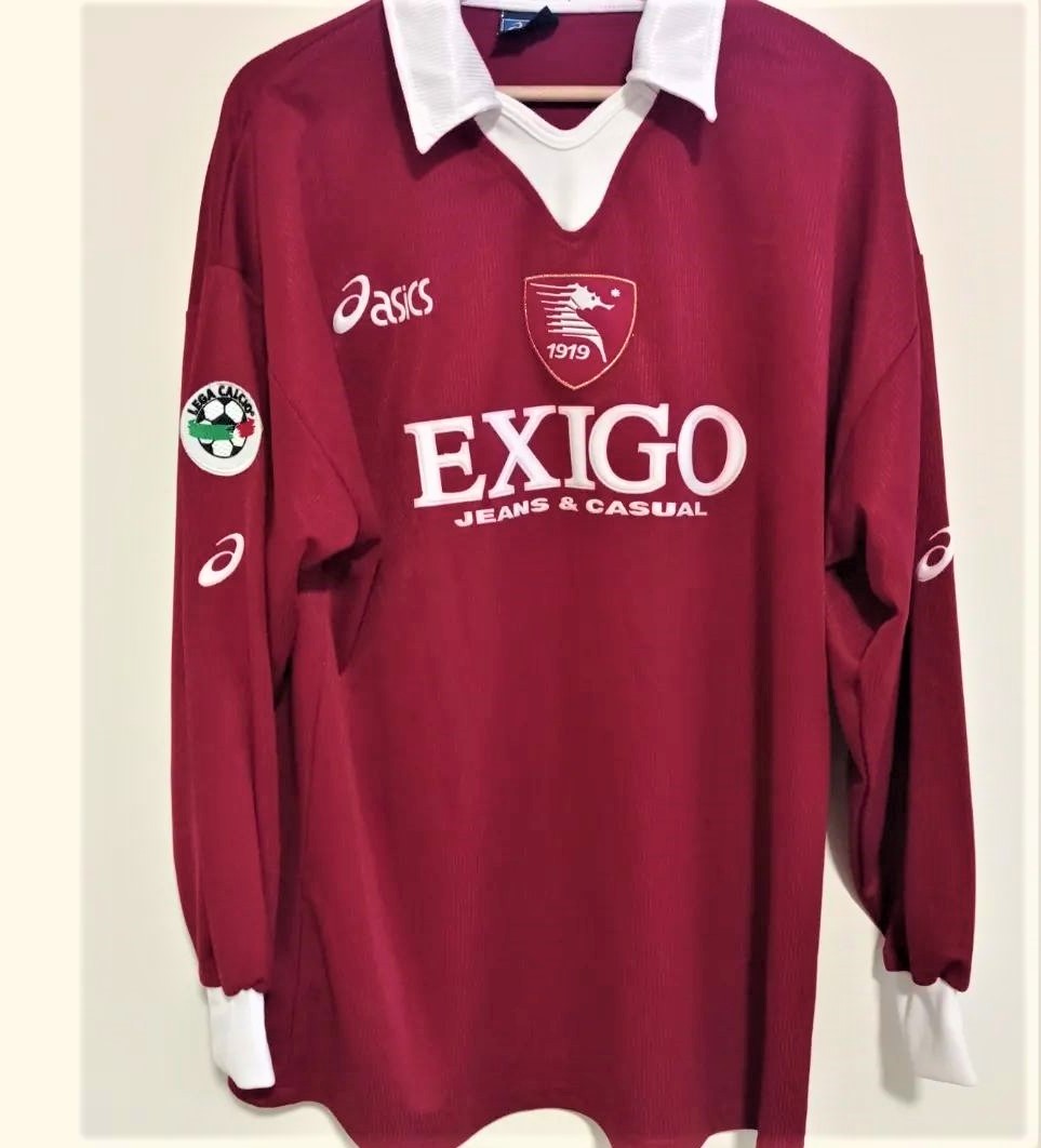 Salernitana 1999-00 Home Kit