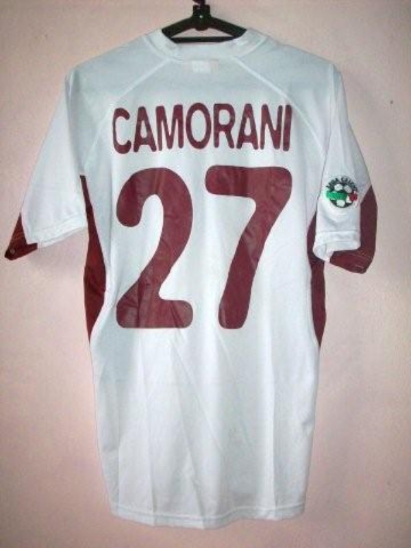 Salernitana 2001-02 Away Kit
