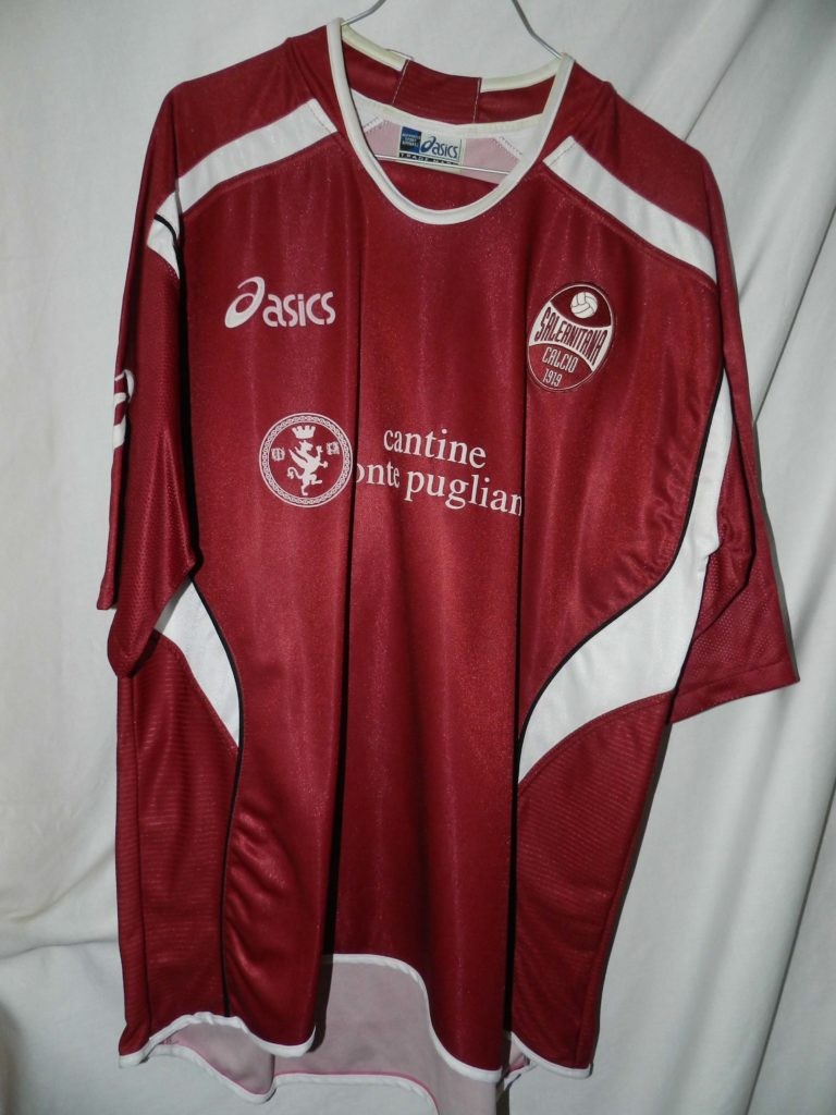 Salernitana 2005-06 Home Kit