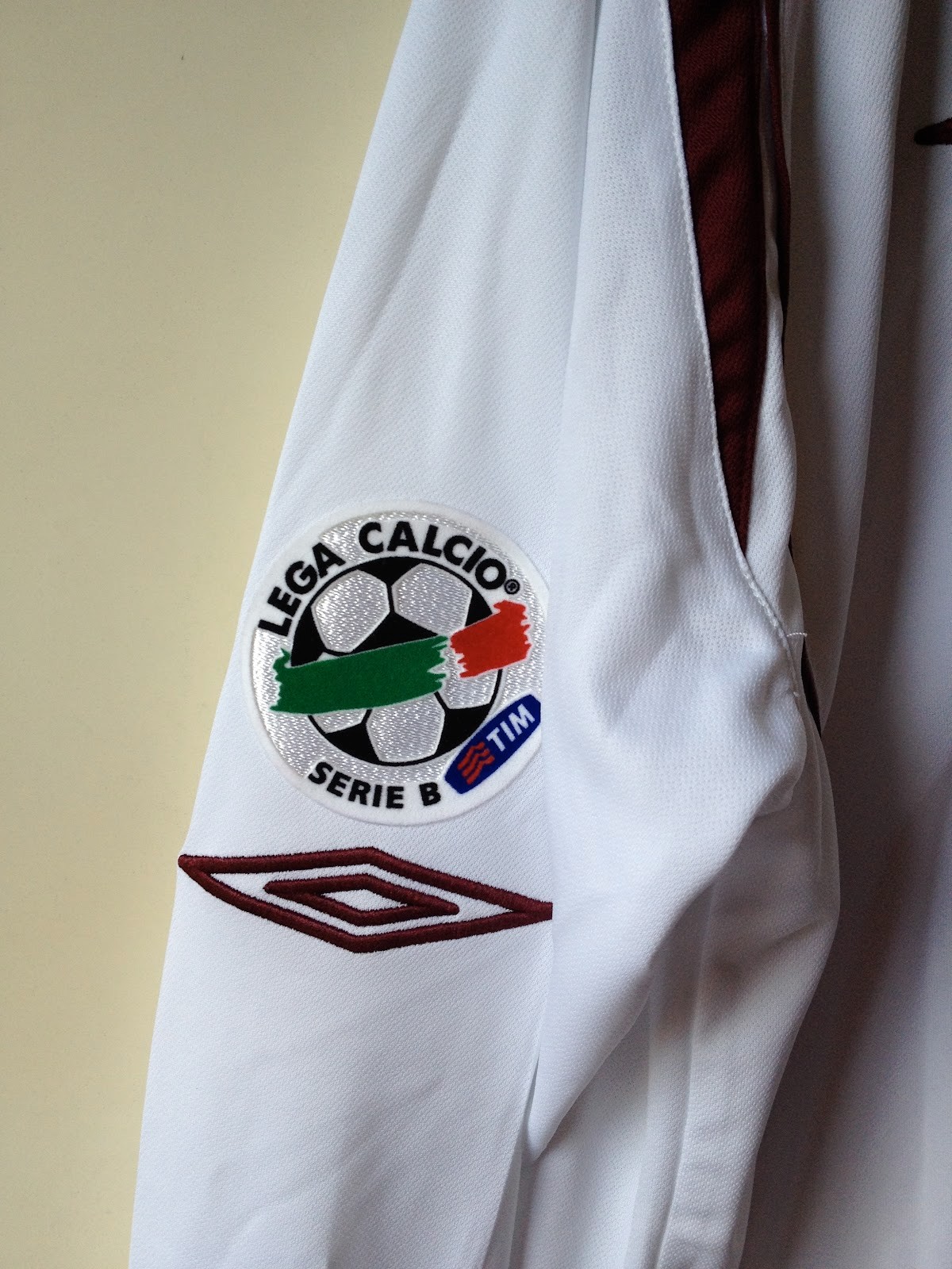 Salernitana 2008-09 Away Kit