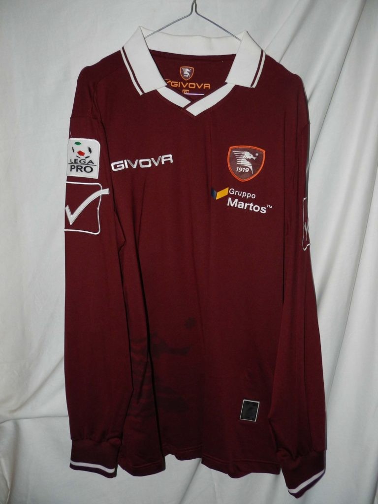 Salernitana 2010-11 Home 2 Kit