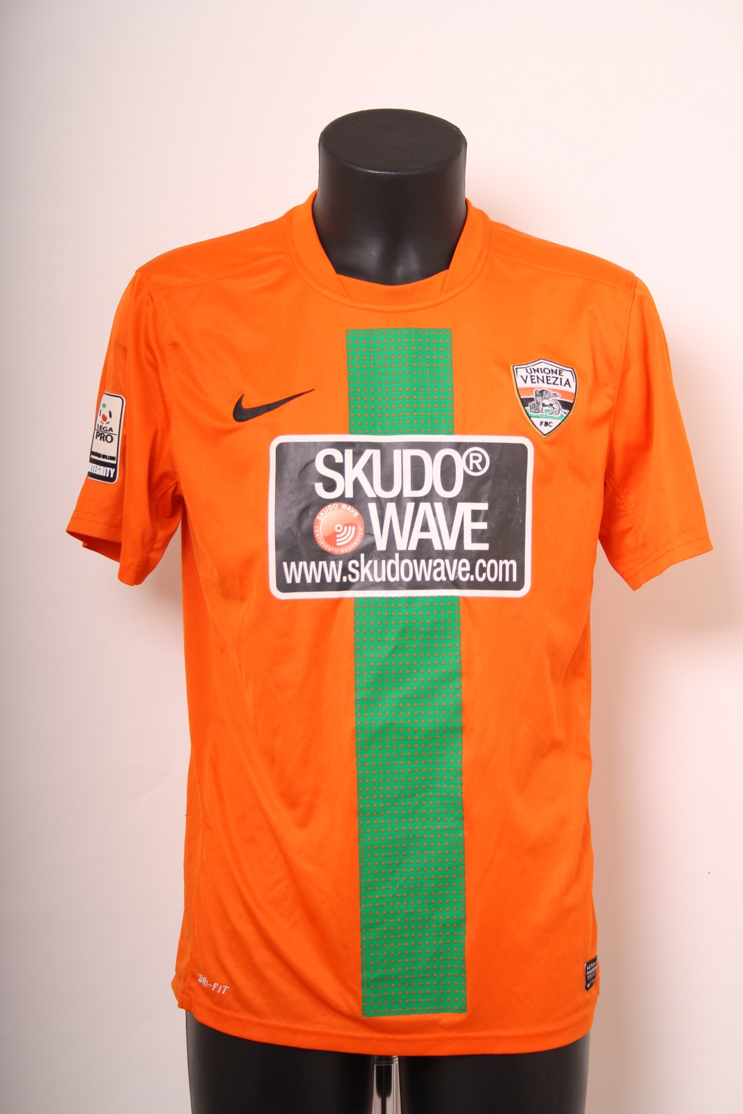 FC Unione Venezia 2014-15 GK Home Kit