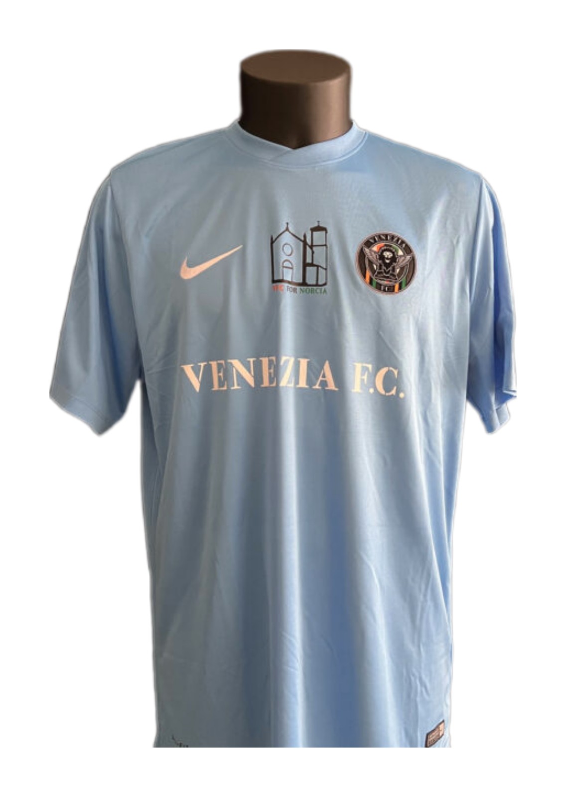 Venezia FC 2016-17 GK Home Kit
