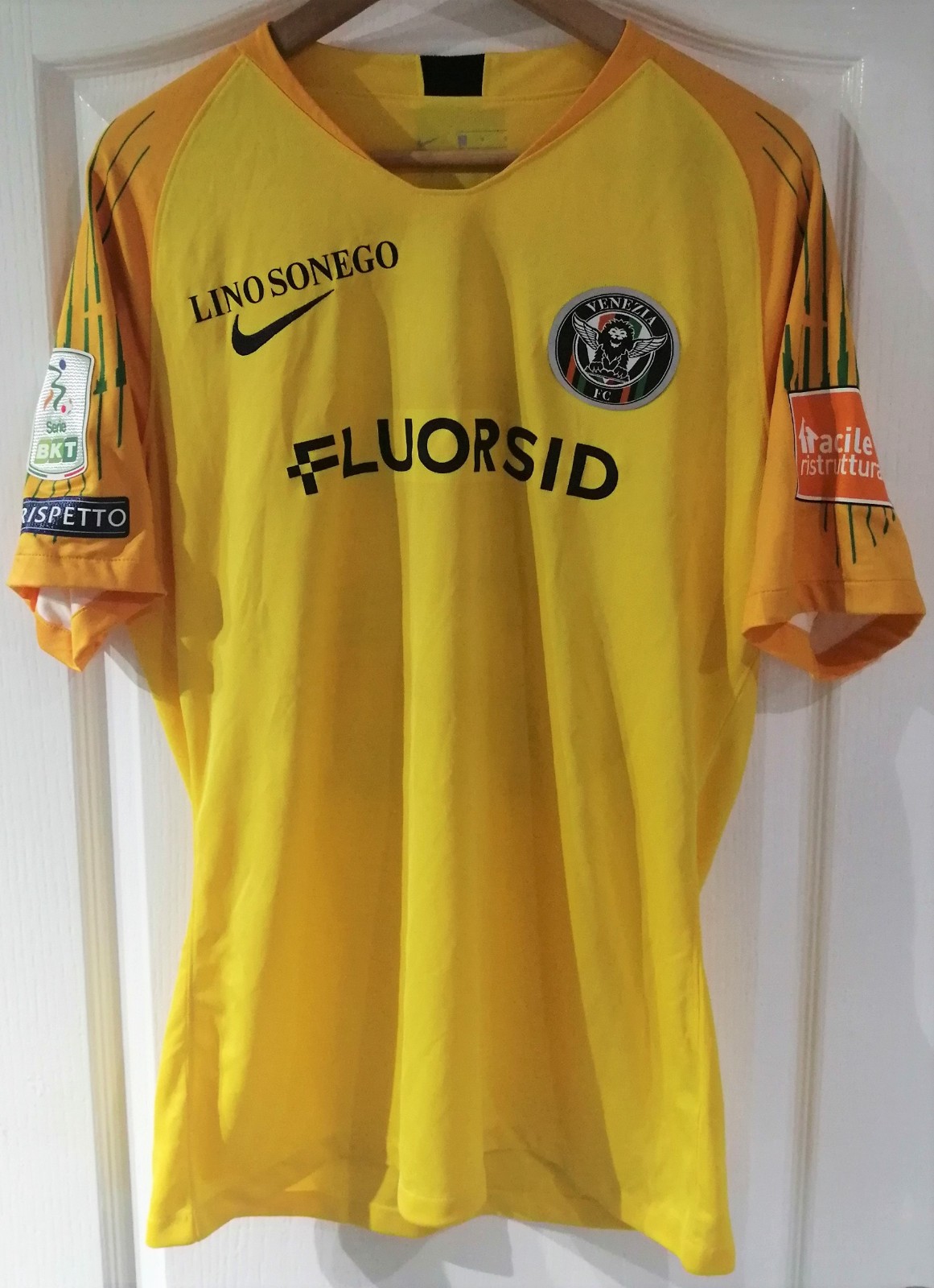 Venezia FC 2019-20 GK 2 Kit