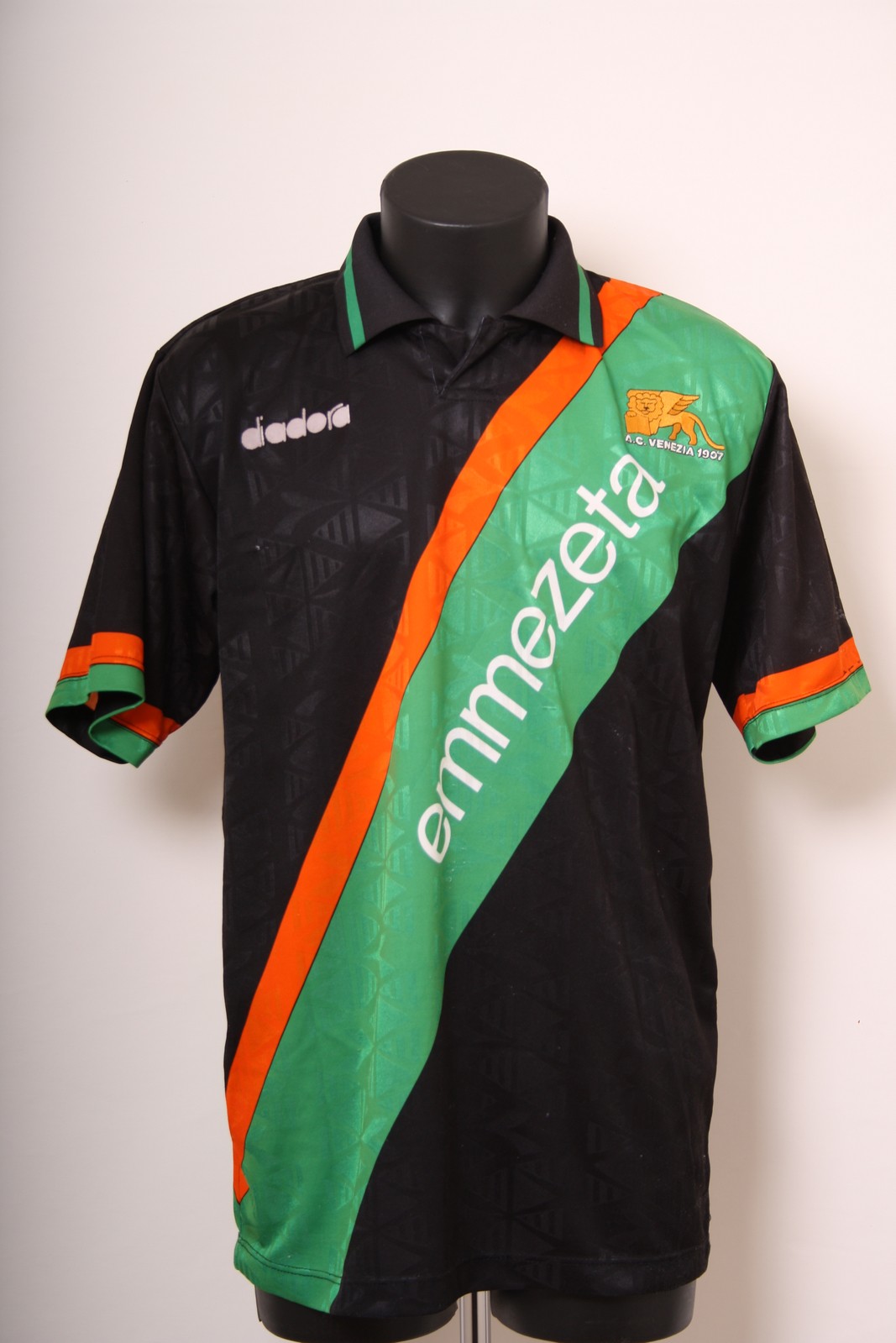 AC Venezia 1993-94 Home Kit
