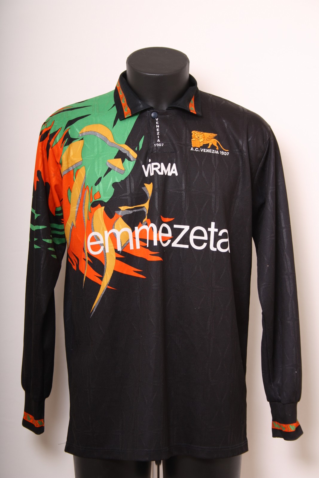 AC Venezia 1995-96 Home Kit