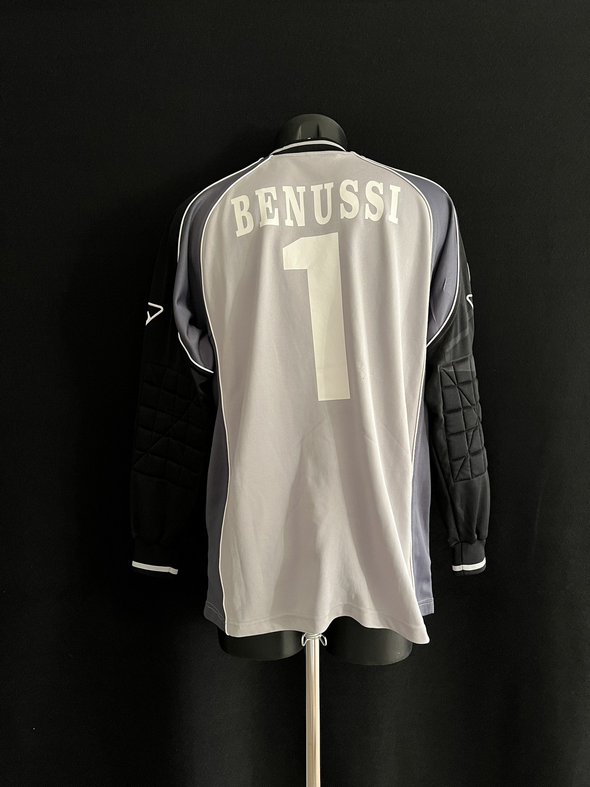 AC Venezia 2003-04 GK Home Kit