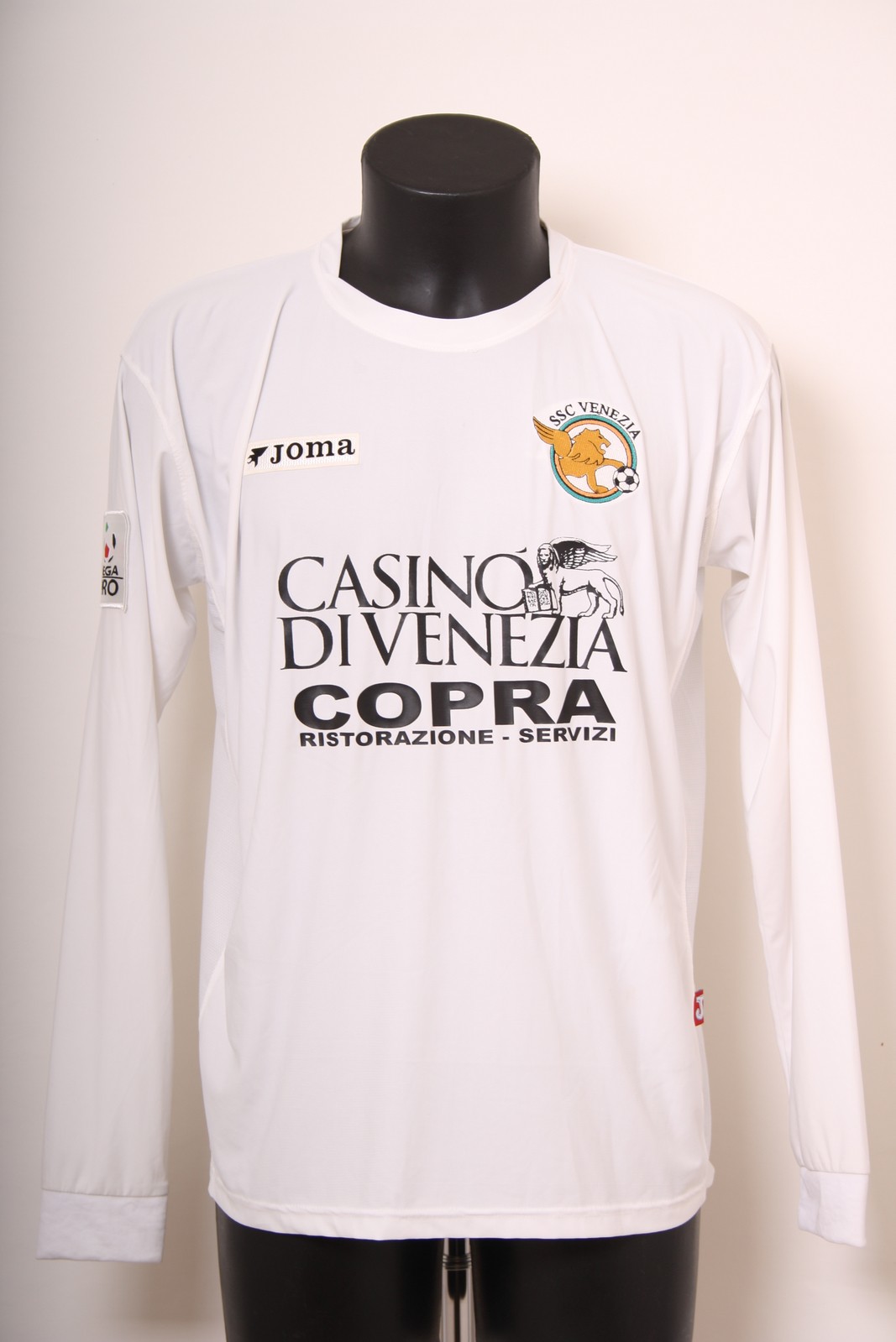 SSC Venezia 2008-09 GK Home Kit