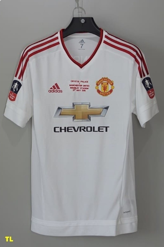 Manchester United 2015-16 FA Cup Final Kit