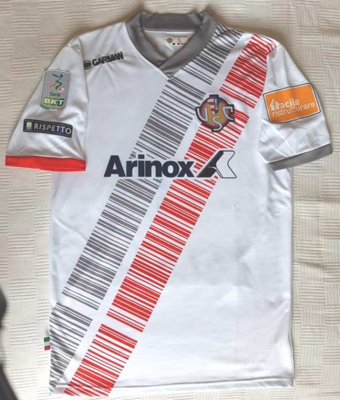US Cremonese 2018-19 Away Kit