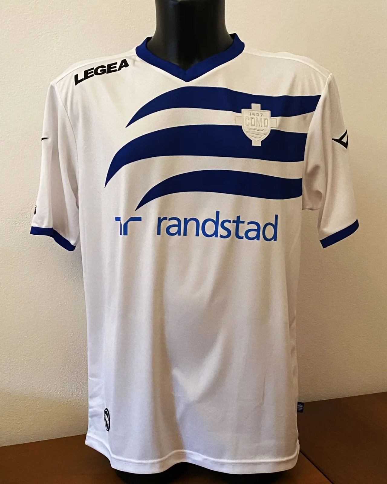 Como 1907 2020-21 Away Kit