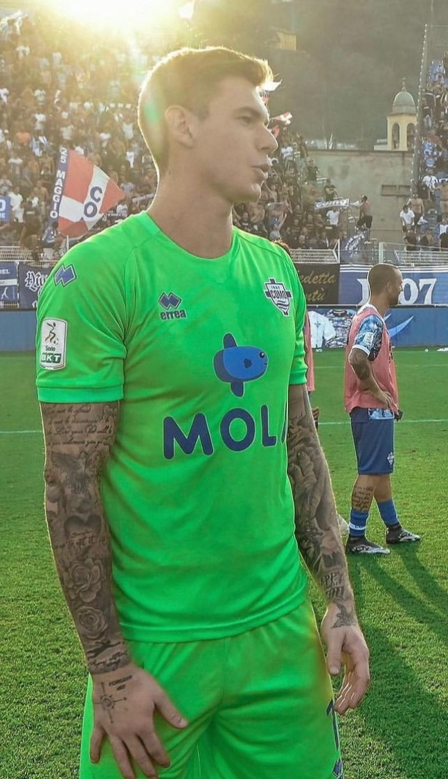 Como 1907 2023-24 GK 1 Kit