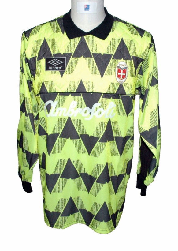 Como 1907 1992-93 GK 2 Kit