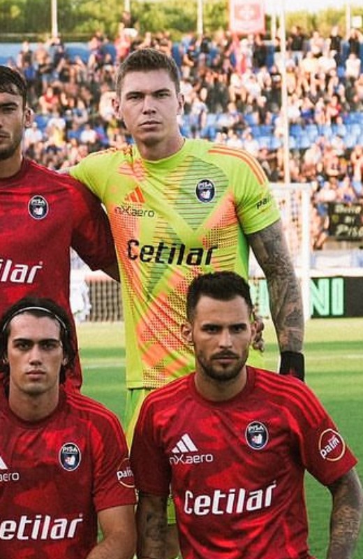 Pisa 2024-25 GK 2 Kit