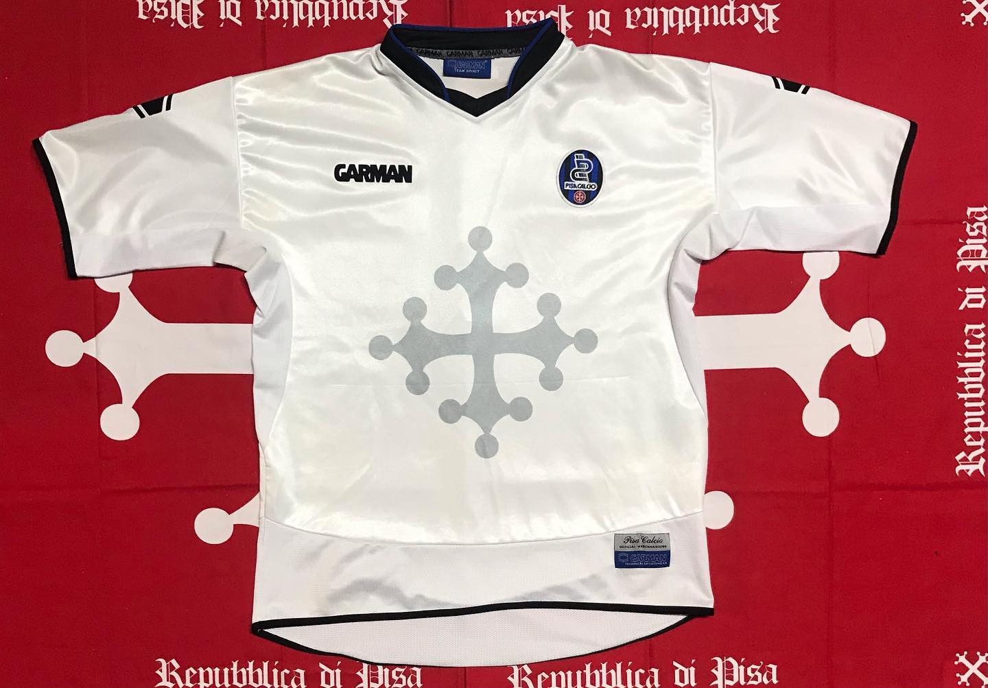 Pisa 2004-05 Away Kit