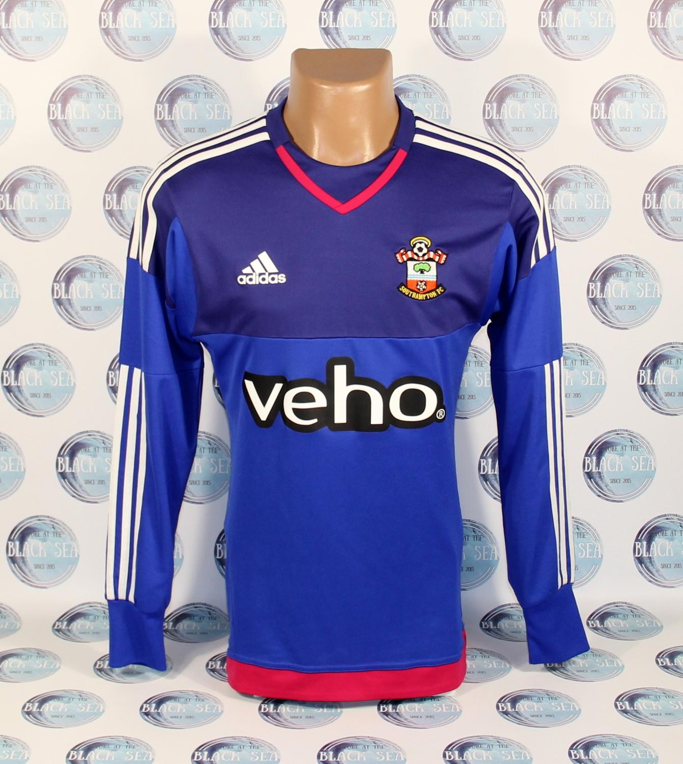 Southampton FC 2015-16 GK 1 Kit