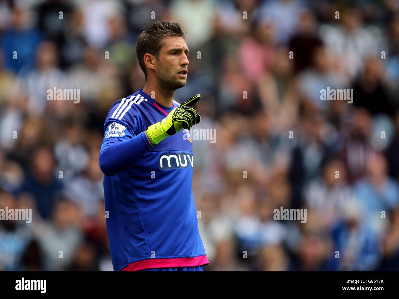 Southampton FC 2015-16 GK 1 V2 Kit