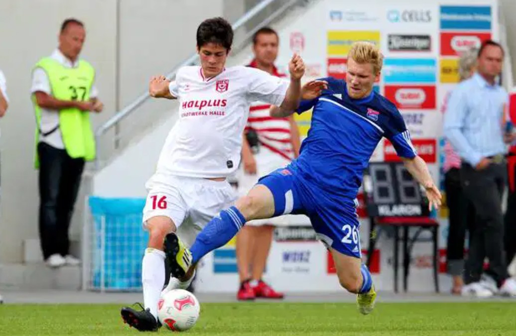 SpVgg Unterhaching 2012-13 Away Kit