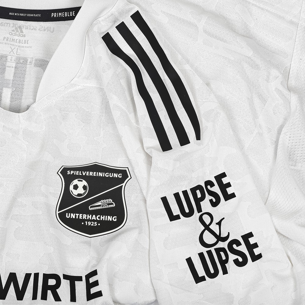 SpVgg Unterhaching 2021-22 Third Kit