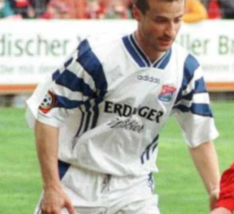 SpVgg Unterhaching 1997-98 Away Kit
