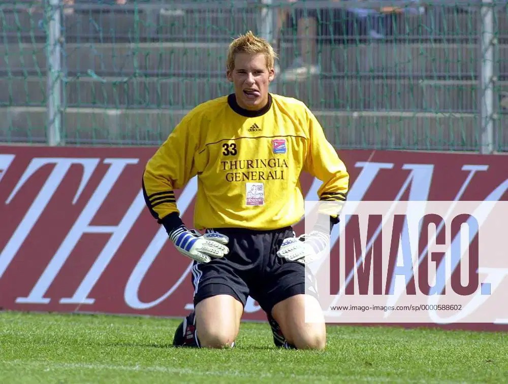 SpVgg Unterhaching 2002-03 GK 1 Kit
