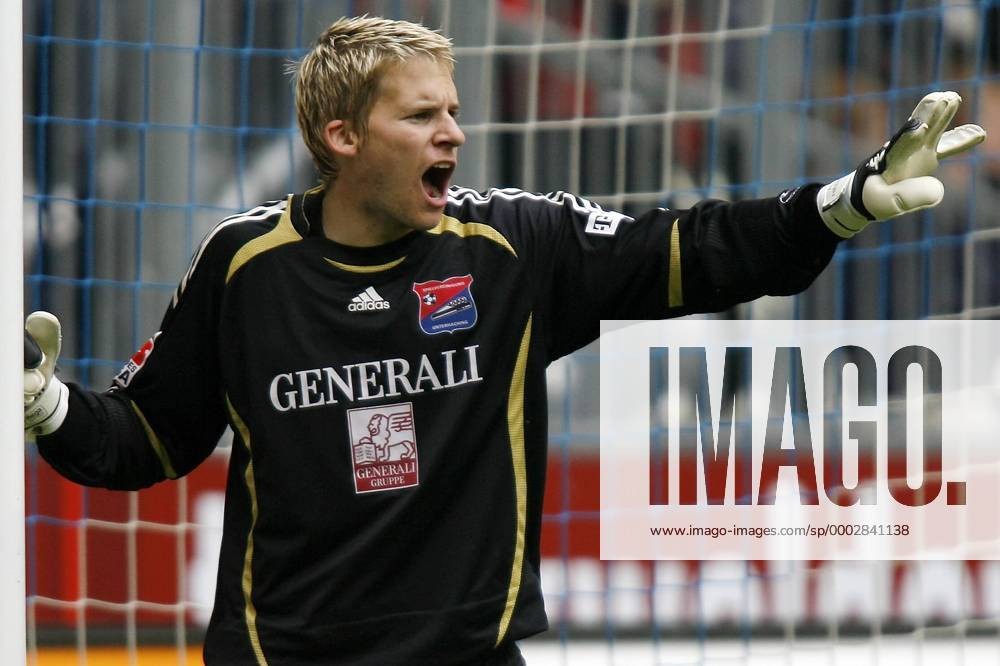 SpVgg Unterhaching 2006-07 GK 1 Kit