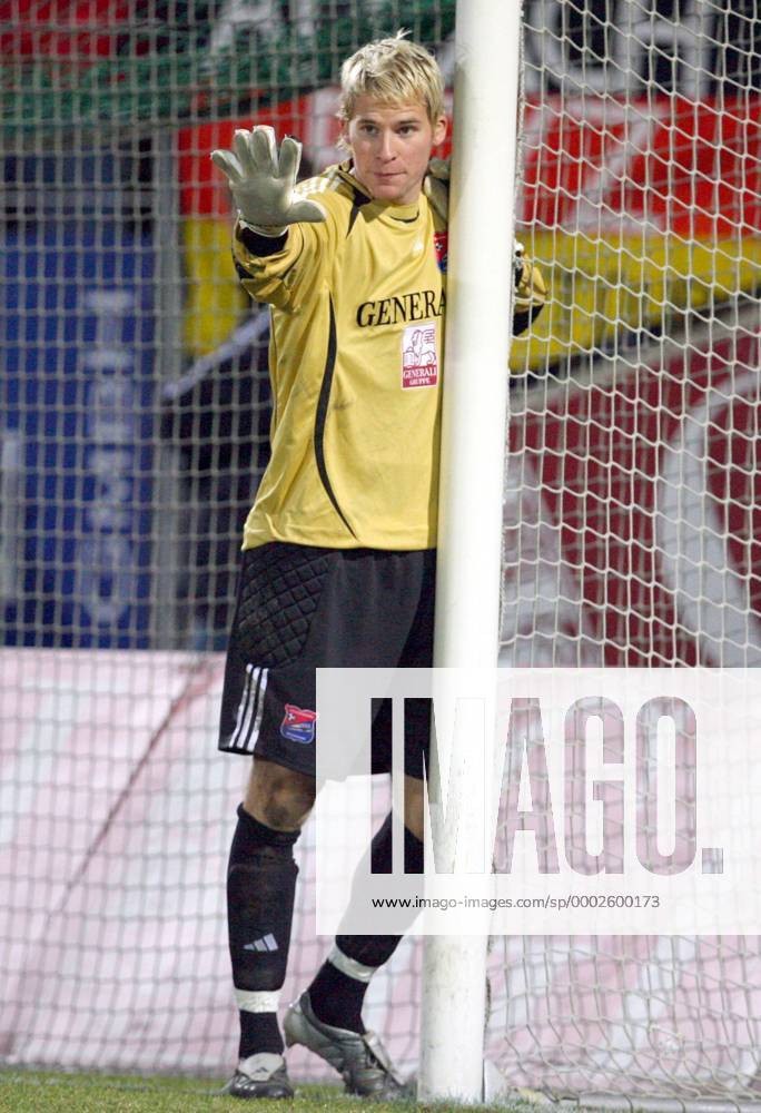 SpVgg Unterhaching 2006-07 GK 3 Kit