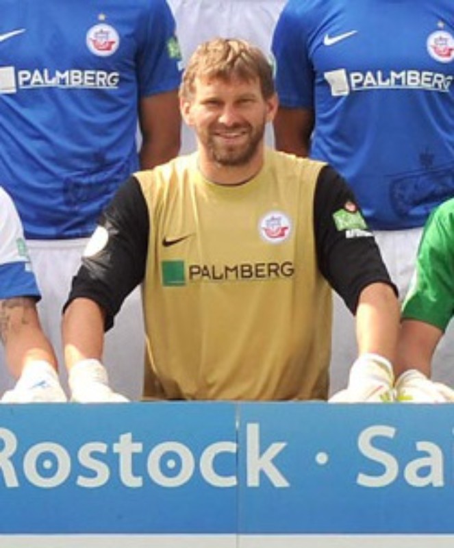 Hansa Rostock 2013-14 GK 1 Kit