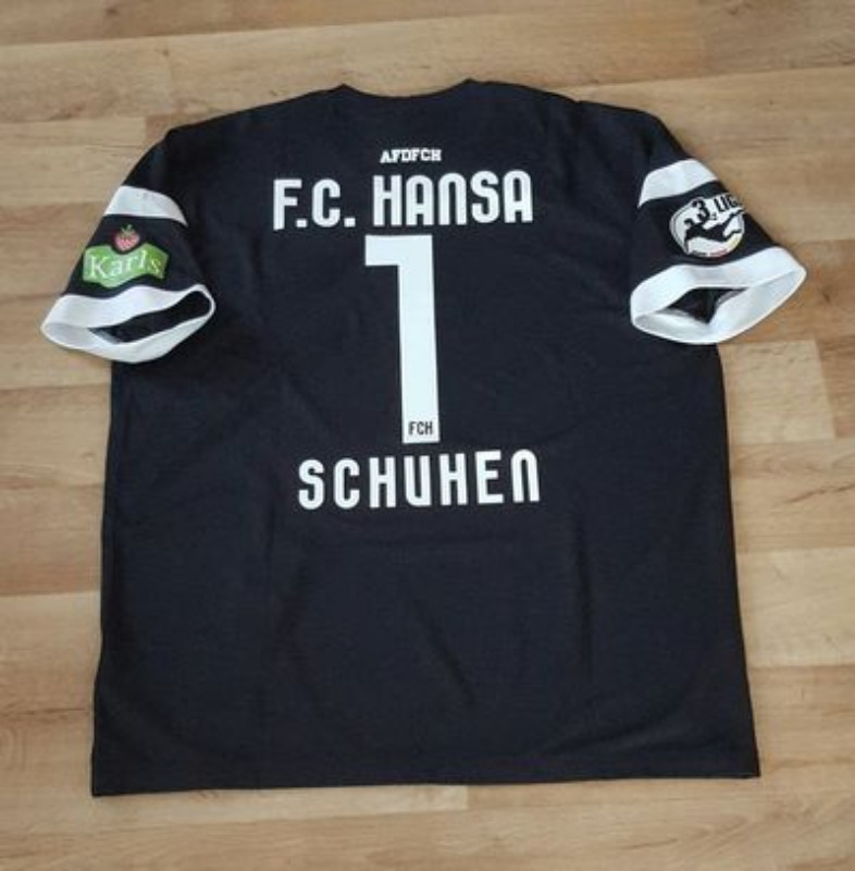 Hansa Rostock 2015-16 GK 1 Kit