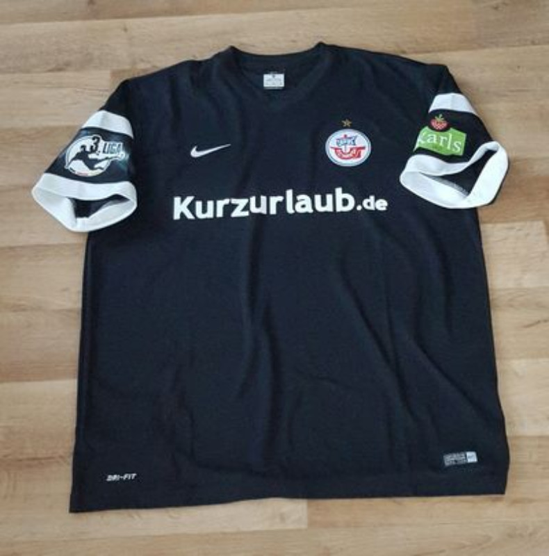 Hansa Rostock 2015-16 GK 1 Kit