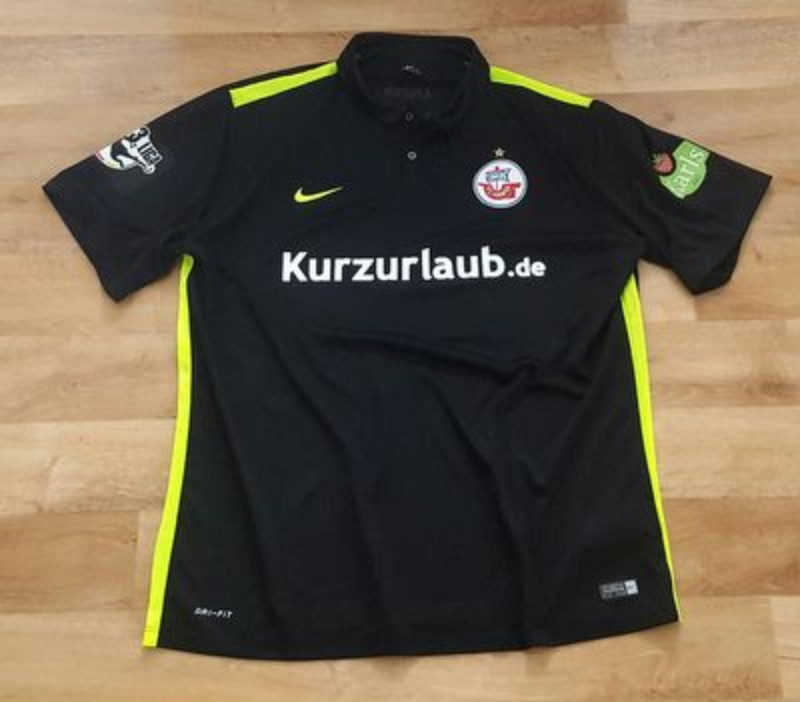 Hansa Rostock 2016-17 GK 2 Kit