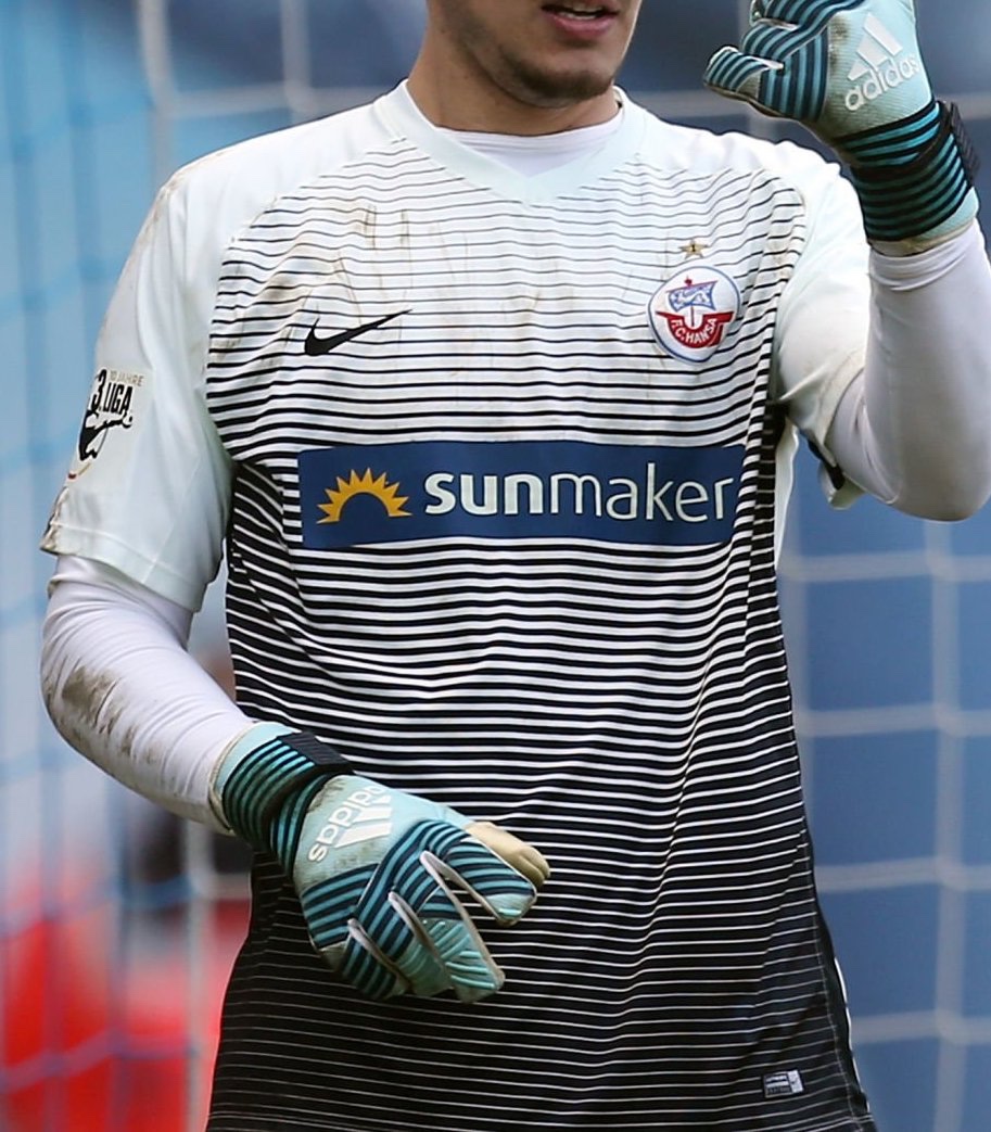 Hansa Rostock 2017-18 GK 1 Kit