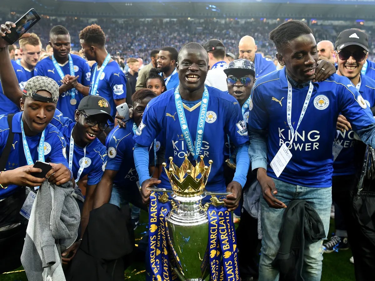 Leicester City 2015-16 Home Kit