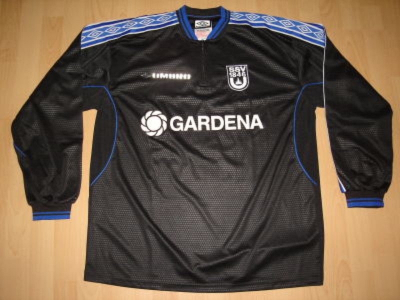 SSV Ulm 2000-01 Away Kit