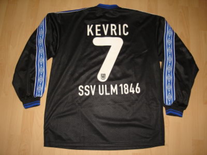 SSV Ulm 2000-01 Away Kit
