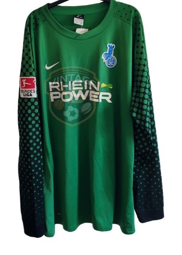 MSV Duisburg 2011-12 GK 1 Kit