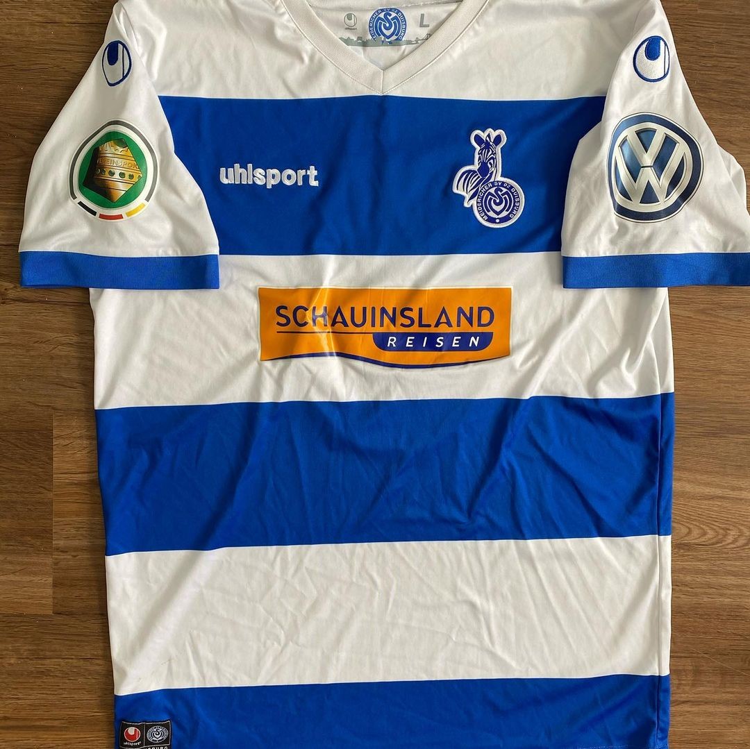 MSV Duisburg 2014-15 Cup Home Kit